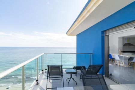 ÁTICO duplex frente al Mediterráneo, con vistas espectaculares, en Urb. Mar Azul, 124 mt2, 3 habitaciones