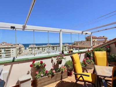 Ático de 2 dormitorios en venta en Villa Matilde con vistas al mar, 120 mt2, 2 habitaciones