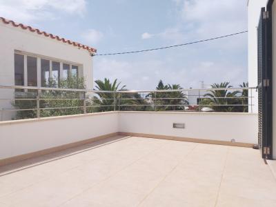 Adosado a unos pasos del paseo marítimo de Ciutadella, 131 mt2, 4 habitaciones