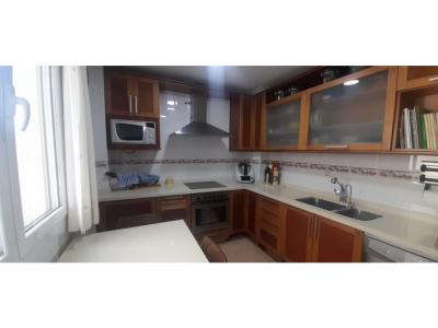 Se vende piso en Villarrobledo , 90 mt2, 3 habitaciones