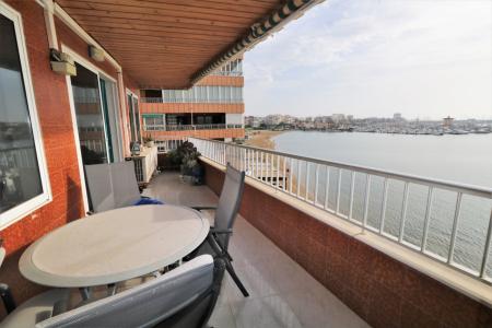 APARTAMENTO EN PRIMERA LÍNEA CON PISCINA, 96 mt2, 3 habitaciones