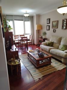 Venta Piso Milladoiro, 78 mt2, 2 habitaciones