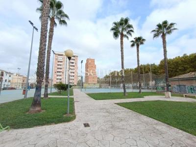 APARTAMENTO DE INVERSIÓN  ZONA UNIVERSIDAD . PASEO ROSA DE LOS VIENTOS., 92 mt2, 3 habitaciones