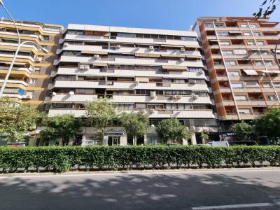 Piso en alquiler zona centro de Alicante, 135 mt2, 3 habitaciones