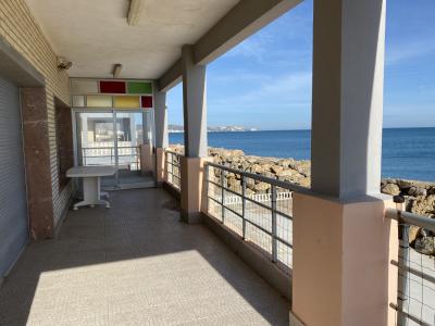 Excelente chalet en primera línea de la playa del Brosquil en Cullera, 389 mt2, 3 habitaciones