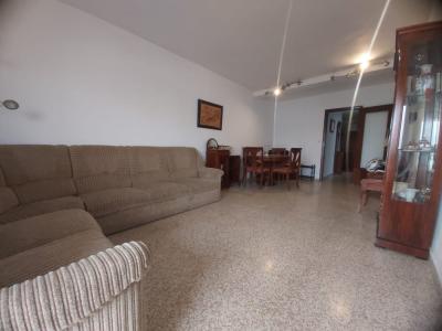 Piso de 3 habitaciones en Zona Virgen del Carmen, Algeciras, 132 mt2, 3 habitaciones