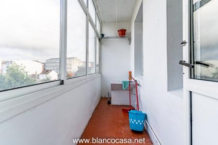 Amplio piso con terraza para arreglar a tú gusto, 96 mt2, 5 habitaciones