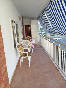 Apartamento con vistas al mar situado en 2ª línea playa Gandia,, 110 mt2, 3 habitaciones