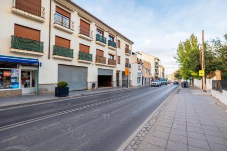 Bonito local a la entrada del pueblo, junto Mercadona, 122 mt2