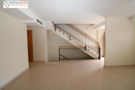 ADOSADO EN VENTA PUERTO DE SAGUNTO, 203 mt2, 4 habitaciones