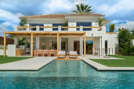 Villa de lujo de 5 dormitorios, 6 baños en Nueva Andalucía, Marbella, 419 mt2, 5 habitaciones