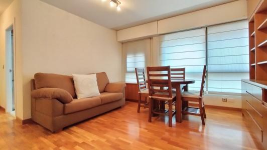 Apartamento de 1 dormitorio con garaje en la Calle Enrique Villar, 61 mt2, 1 habitaciones