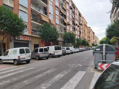 Local comercial de 664 m2 en calle Sant Pere de Gandía, 664 mt2
