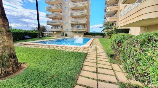 Apartamento situado en 2ª línea playa Daimús en excelente urbanización, 74 mt2, 2 habitaciones