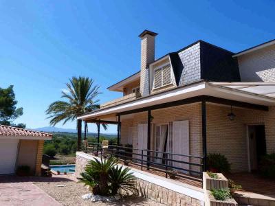 6 room villa  for sale in Torrent, Spain for 0  - listing #194460, 422 mt2