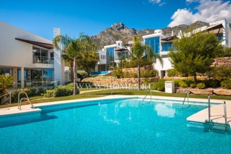 4 room villa  for sale in Marbella, Spain for 0  - listing #276022, 385 mt2