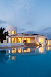 4 room villa  for sale in Xabia Javea, Spain for 0  - listing #618810, 330 mt2