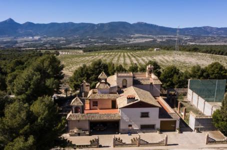 6 room villa  for sale in Tibi, Spain for 0  - listing #911861, 795 mt2