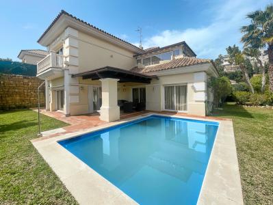 5 room villa  for sale in Costa del Sol Occidental, Spain for 0  - listing #1192953