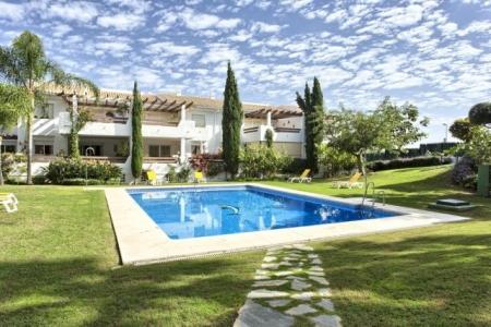 2 room apartment  for sale in Estepona, Spain for 0  - listing #930987, 106 mt2