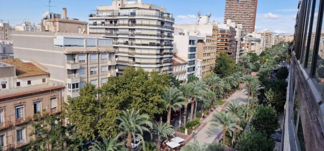 5 room apartment  for sale in Alicante, Spain for 0  - listing #1448205, 210 mt2