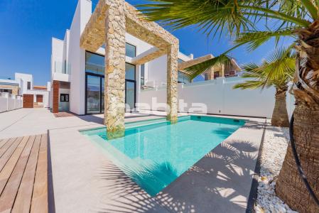 4 room house  for sale in el Baix Segura La Vega Baja del Segura, Spain for 0  - listing #399617, 200 mt2