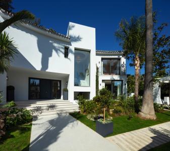5 room house  for sale in Marbella, Spain for 0  - listing #1053637, 495 mt2, 6 habitaciones
