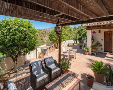 4 room house  for sale in Marbella, Spain for 0  - listing #1053714, 280 mt2, 5 habitaciones