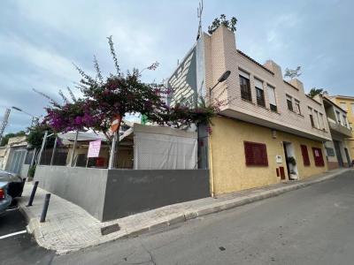 EDIFICIO EN VENTA CON RESTAURANTE Y VIVIENDA, 360 mt2, 8 habitaciones