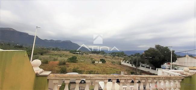 Adosado con vistas abiertas a la montaña situado en Marchuquera, 130 mt2, 4 habitaciones