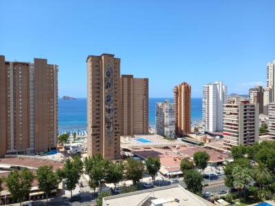 Dos apartamentos reformados en Playa de Levante Benidorm! www.euroloix.com, 141 mt2, 4 habitaciones
