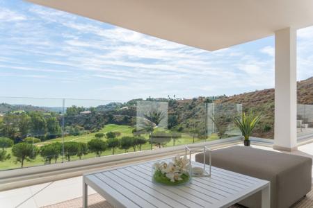 Espectacular apartamento en una maravillosa localización con vistas al mar Mediterráneo y al golf., 100 mt2, 2 habitaciones