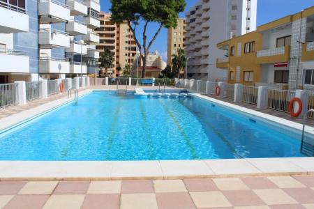 APARTAMENTO CON PISCINA Y 2 PISTAS DE TENIS, 93 mt2, 3 habitaciones