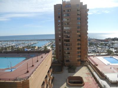 Fuengirola, junto primera línea de playa, vistas al mar, 55 mt2, 1 habitaciones