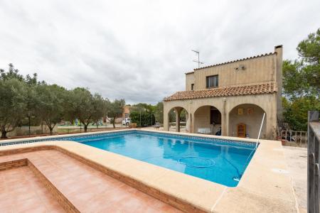 Precioso Chalet Duplex en Pedralvilla con piscina cercado con Cipreses, 192 mt2, 5 habitaciones