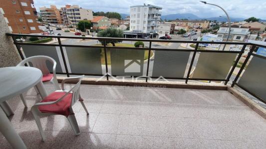 Apartamento con dos terrazas situado en 4ª línea playa de Daimús,, 76 mt2, 2 habitaciones