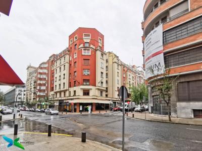 Piso de 3 habitaciones en el centro de Bilbao, 93 mt2, 3 habitaciones
