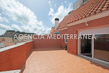 VENTA EXCLUSIVA precioso ático cerca del puerto de Denia, 105 mt2, 2 habitaciones