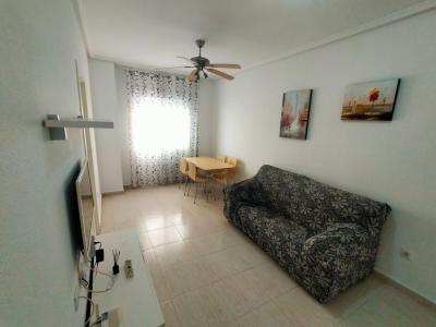 Ref. 7129 Apartamento con 1 dormitorio para larga duración en Torrevieja, 53 mt2, 1 habitaciones