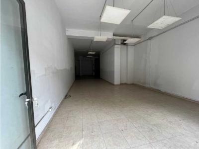 Venta Local Comercial en vía principal de Sabadell, 154 mt2