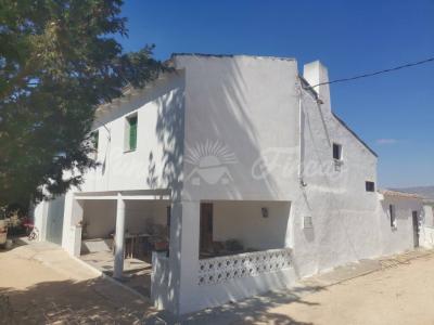 Casa de campo-Masía en Venta en Yecla Murcia , 200 mt2, 5 habitaciones